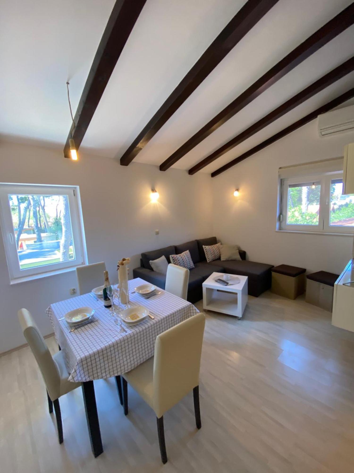 Mobile Homes Camping Biograd Biograd Na Moru Eksteriør billede