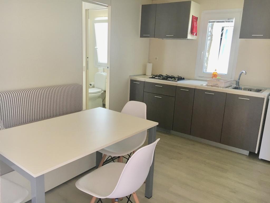 Mobile Homes Camping Biograd Biograd Na Moru Eksteriør billede